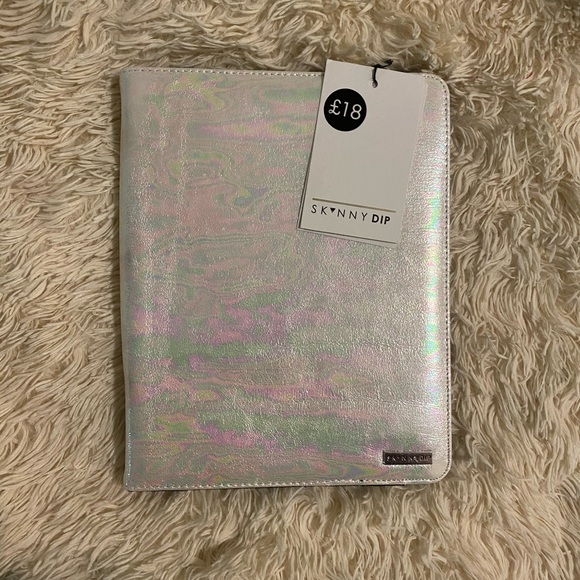 Pearlescent Skinny Dip iPad Air Case - Picture 6 of 11